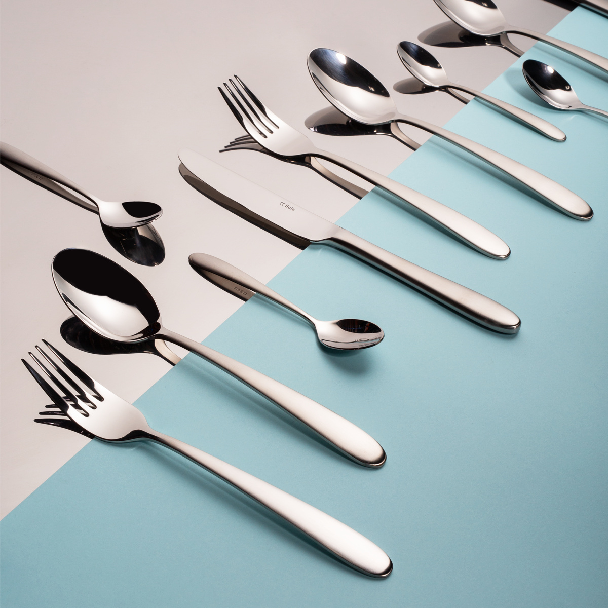 Set di posate 24 pezzi – Alpha
