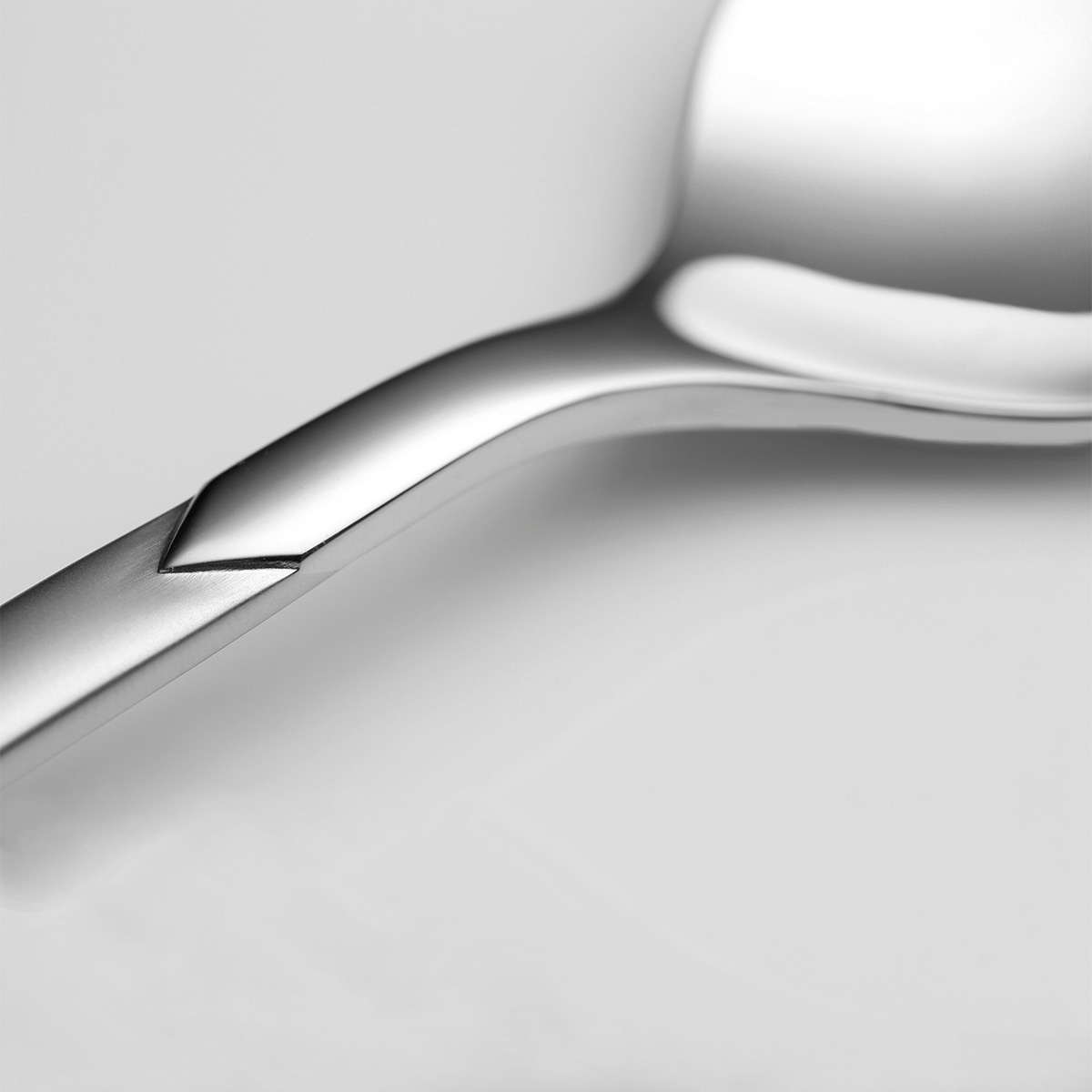 Set di stoviglie iniziale 36 pezzi | Elements Night